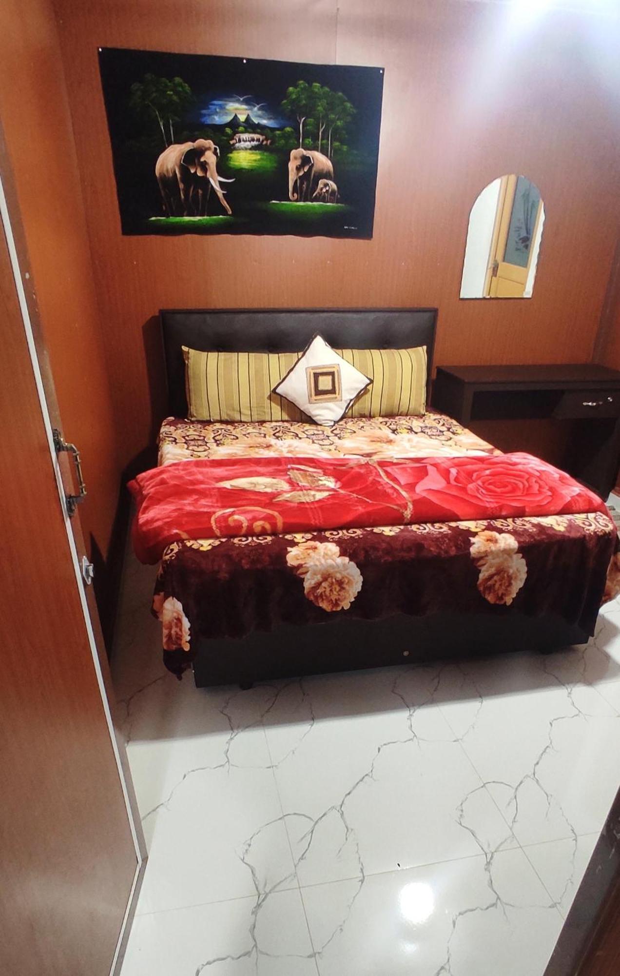 Townside Lodge نوفارا إيلِيا المظهر الخارجي الصورة