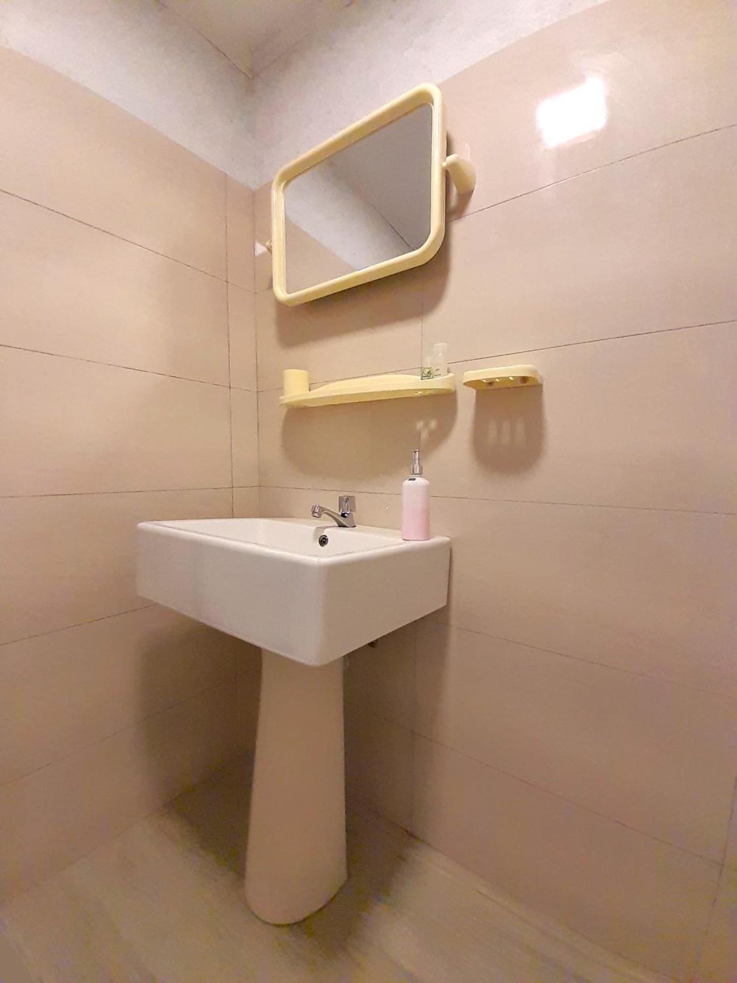 Townside Lodge نوفارا إيلِيا المظهر الخارجي الصورة